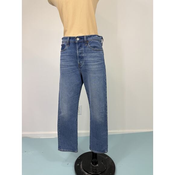 Levi's Women's Wedgie Straight Jeans 28Wx26L - Picture 3 of 8